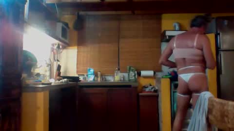 discretopasivo online show from May 4, 11:28 pm
