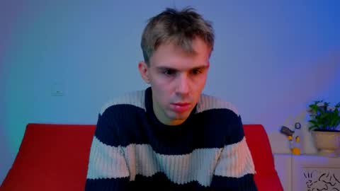 Robert online show from April 23, 3:03 pm