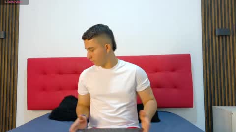  01 online show from May 23, 11:37 am