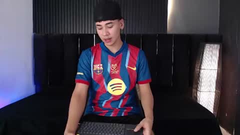 Dominic online show from July 15, 9:10 pm