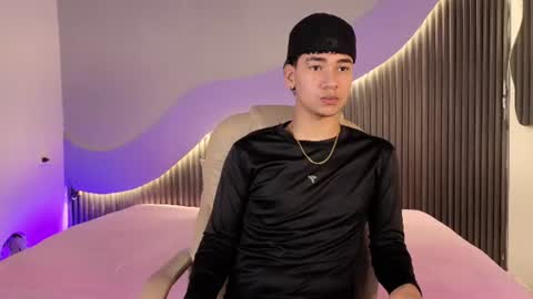 Dominic online show from July 24, 9:11 pm