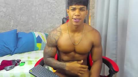 dominic_sg online show from July 30, 4:01 am