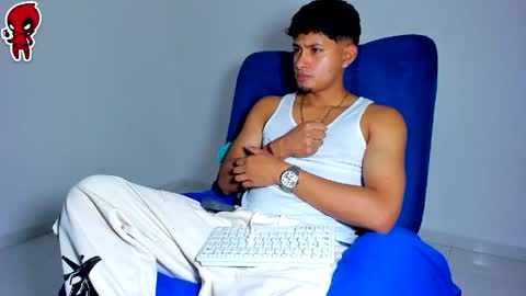  Dominic  online show from May 13, 3:25 am