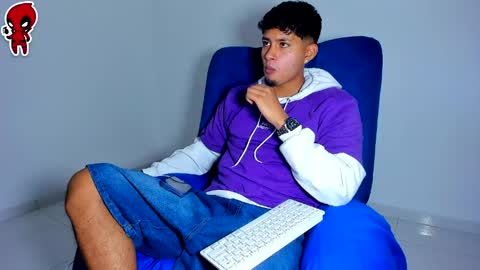  Dominic  online show from May 14, 3:26 am