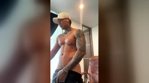 Only fans Ronnie col---InstaRonniecolleman  online show from May 18, 12:44 pm