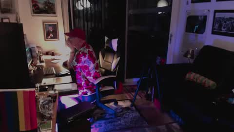 dopeleaf2 online show from July 12, 9:17 pm