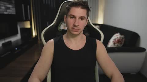 Dorian Reyes online show from May 4, 9:38 pm