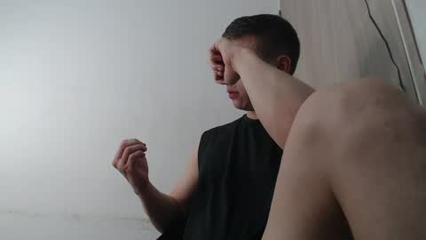 draco_boy2000 online show from May 10, 1:18 am