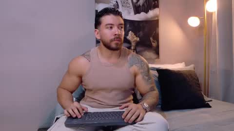 cris online show from April 25, 11:35 pm