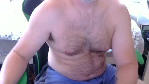 luvslutz online show from August 10, 12:27 am