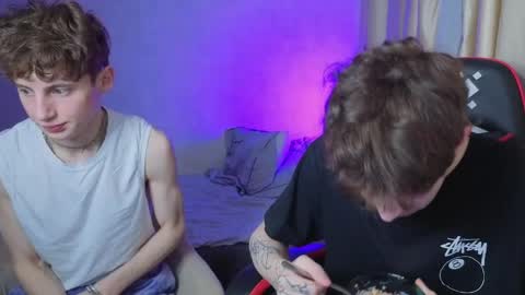 Mark online show from May 13, 11:24 pm