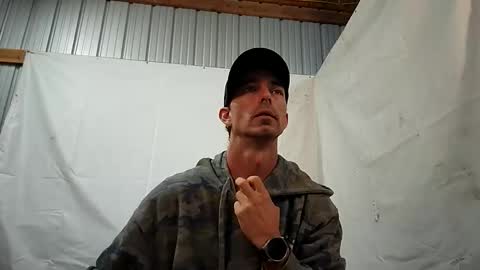 Inexperienced catfish online show from May 1, 5:37 pm