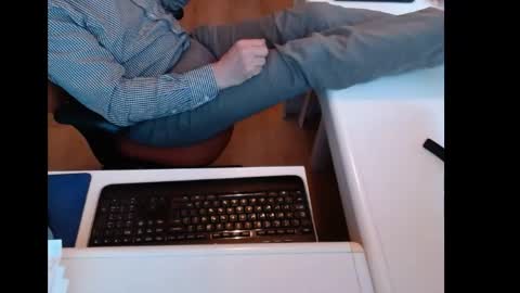 dutchpornking2 online show from May 11, 6:27 pm