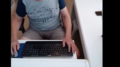 dutchpornking2 online show from August 5, 11:37 am