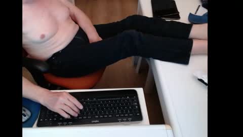 dutchpornking2 online show from April 30, 6:15 pm