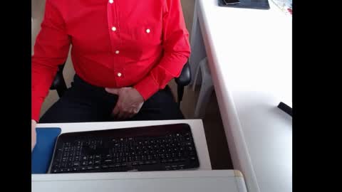 dutchpornking2 online show from May 13, 7:16 am
