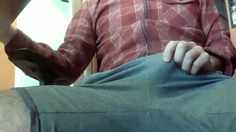 dweav240 online show from May 8, 2:39 pm
