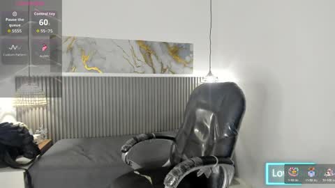 dyla_n18_ online show from May 4, 9:38 pm