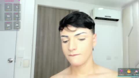dylan_turner_ online show from January 29, 9:17 pm