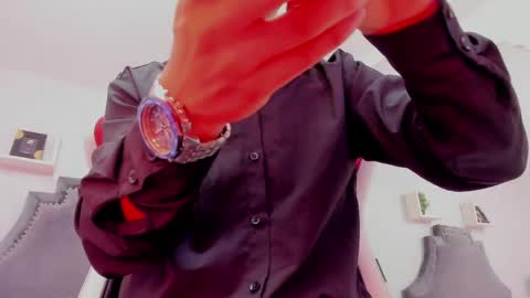 dylanroyce_ online show from June 6, 3:29 pm