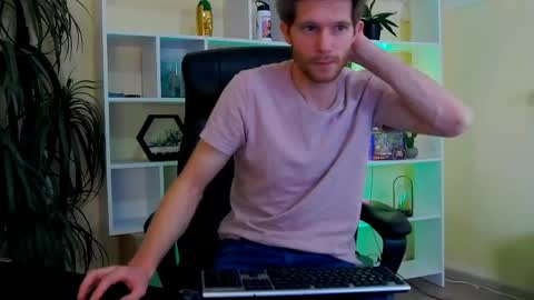 eddie_baker online show from May 1, 5:32 am