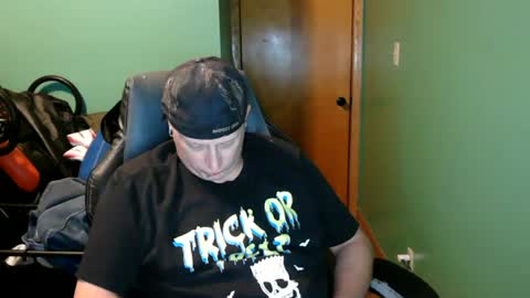 edwardaims_2please online show from July 25, 3:36 am
