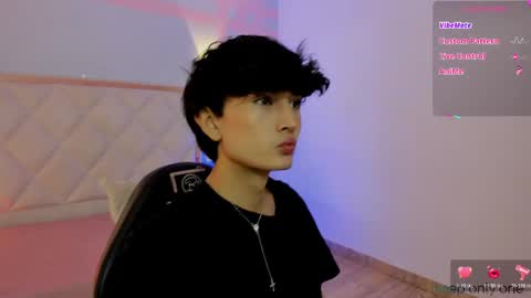 eidan_tay online show from April 20, 7:38 pm