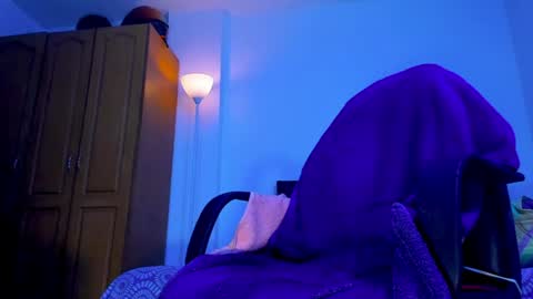 eiden_allenx1 online show from August 8, 2:29 am