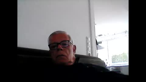 eisbaer1957 online show from May 5, 11:34 am