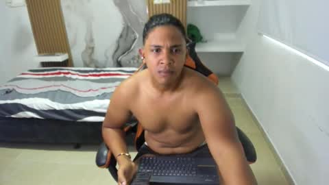 ekko_s online show from June 5, 11:27 am