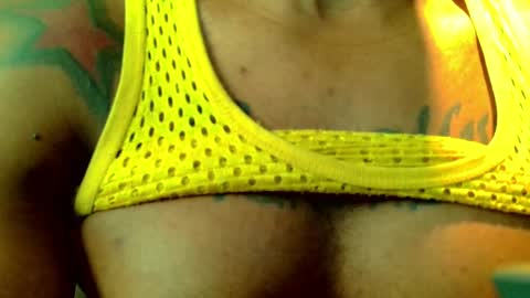 el_vecino_m online show from May 11, 5:21 pm