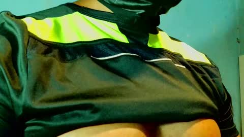 el_vecino_m online show from May 2, 5:43 am