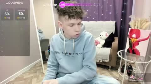 eliotmars online show from April 23, 12:29 pm