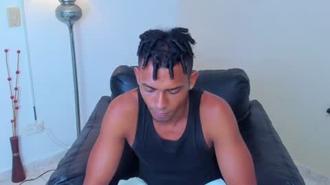 Dustyn ema axel y thiago online show from June 29, 3:45 am