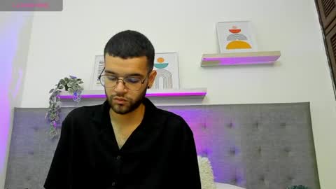 ELLIOT  online show from June 28, 4:02 pm