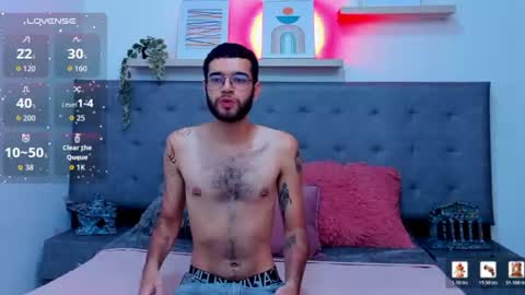 ELLIOT  online show from August 3, 4:02 pm