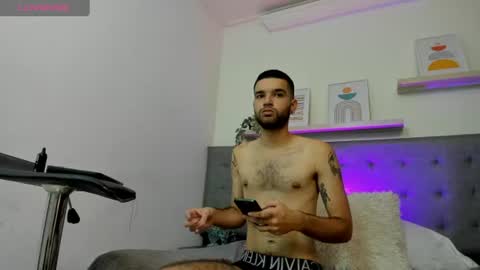 ELLIOT  online show from June 24, 5:16 pm
