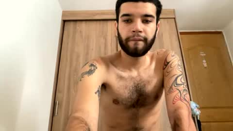 ELLIOT  online show from August 4, 6:56 pm
