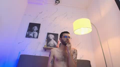 ELLIOT  online show from July 26, 1:35 am