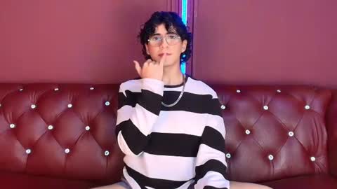  ELLIOR NOIR  online show from July 8, 7:29 pm