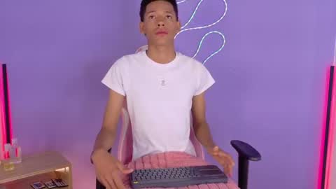 elliottcooper online show from July 7, 2:32 pm