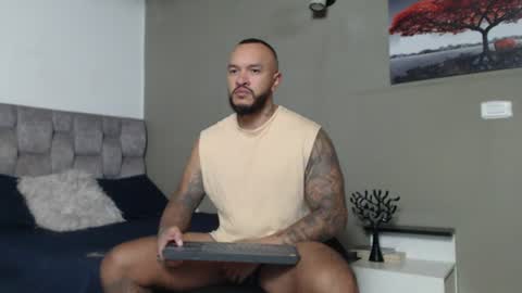 emanuelspencer online show from June 27, 3:42 am