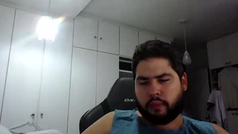 embarrassed_str8_3incher online show from August 3, 4:00 am