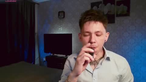 emveeboy96 online show from May 6, 6:41 pm