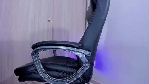 enyel_100 online show from July 29, 1:43 pm
