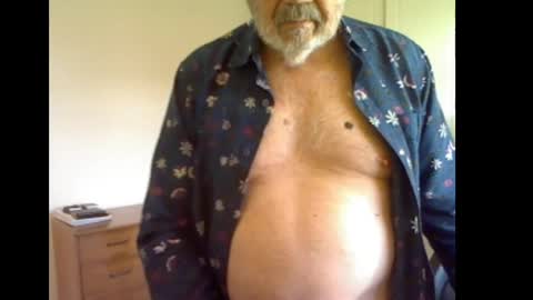 erasmus_d online show from May 11, 5:43 pm