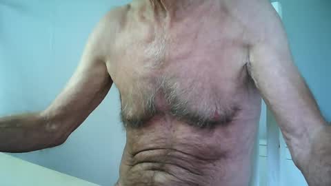 erick280187 online show from July 22, 1:47 pm