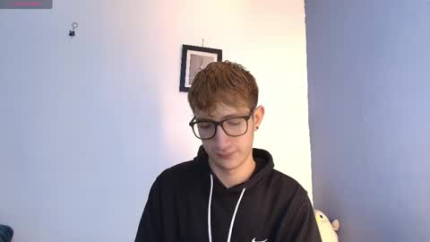 I am Erik online show from April 30, 7:54 pm