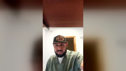 ernestoescobar16 online show from June 26, 10:07 am