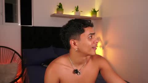 Eros Wild online show from June 11, 12:32 am